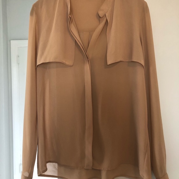 Button up - Picture 2 of 2